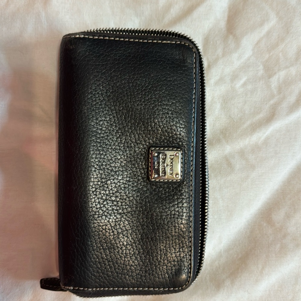 Dooney and Bourke Leather Multipocket Wallet